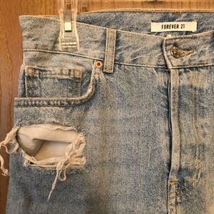 Ripped boyfriend jeans